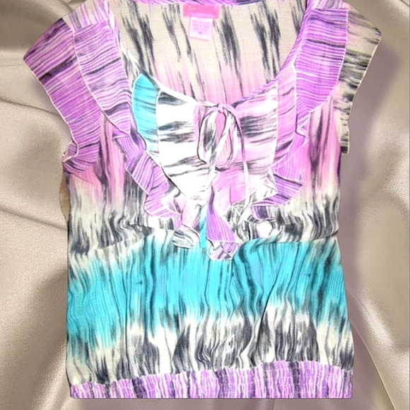 Women’s sleeveless multi color Top Size M - Picture 1 of 3